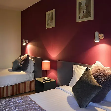 Peaks 4* Killarney